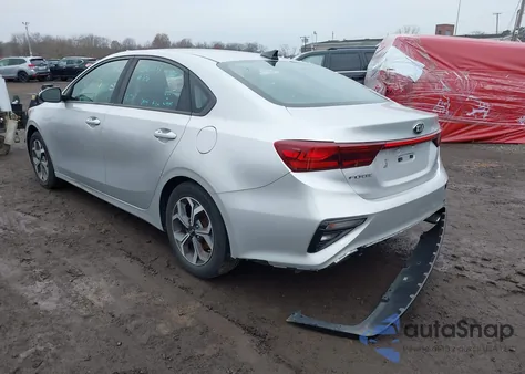 2019 Kia Forte Lxs z USA, uszkodzony, nr VIN 3KPF24AD3KE074522